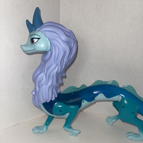 Disney's Raya and The Last Dragon Color Splash Sisu Dragon Water Toy Figure - Picture 7 of 11